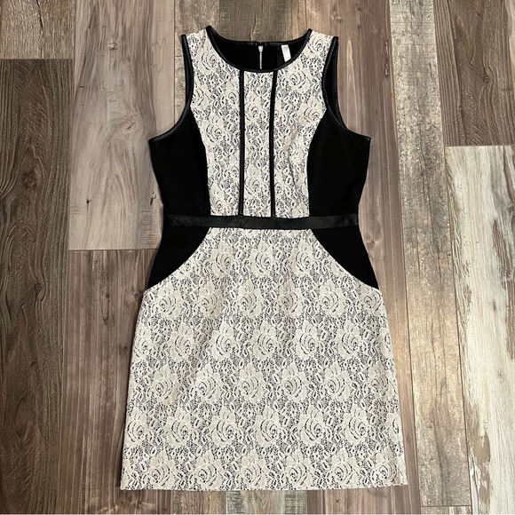 kenzie Dresses & Skirts - Kenzie Lace Faux Leather Black White Mini Dress Size Small Mixed Media Pockets